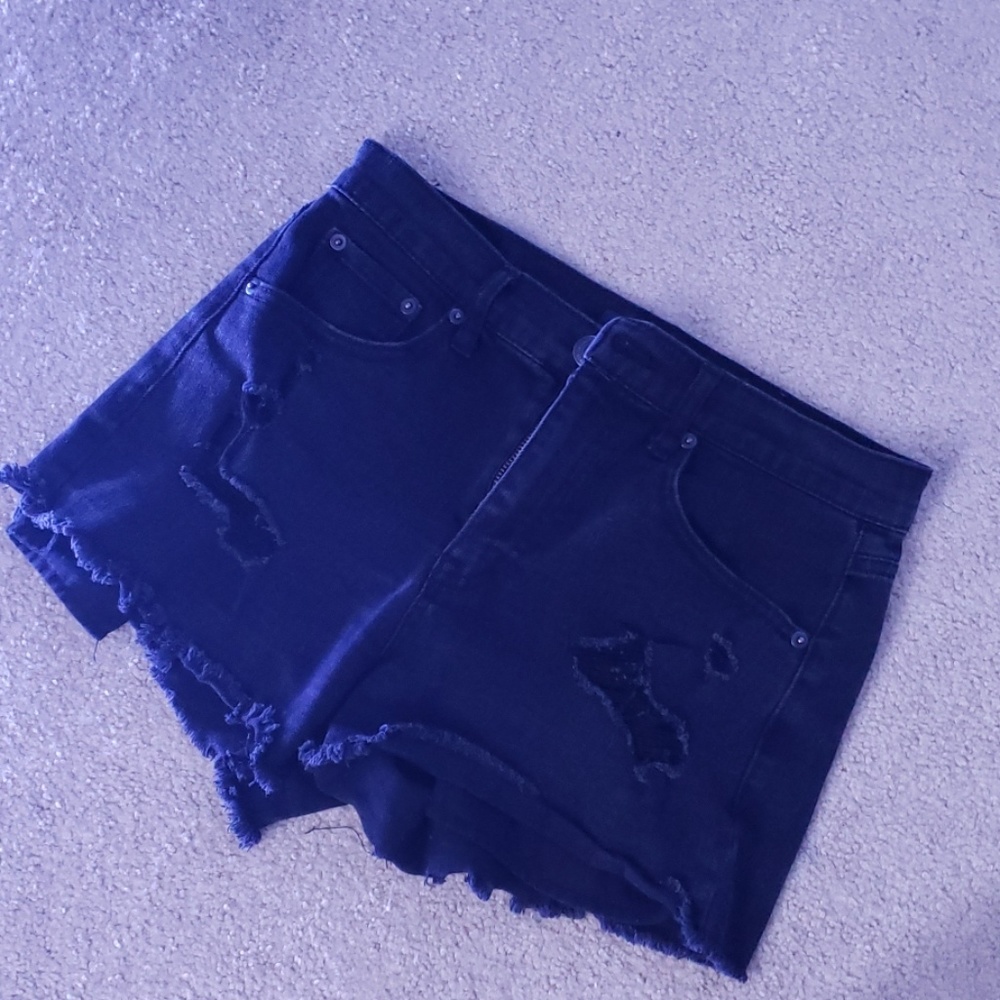 Black short shorts